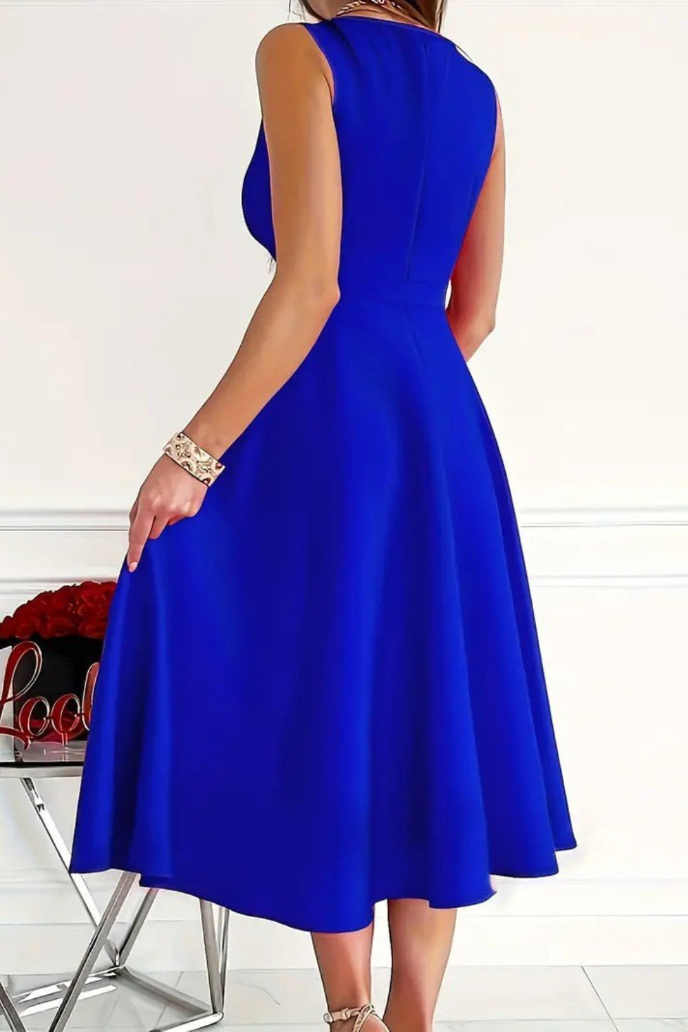 Out of State - Sleeveless Midi Dress